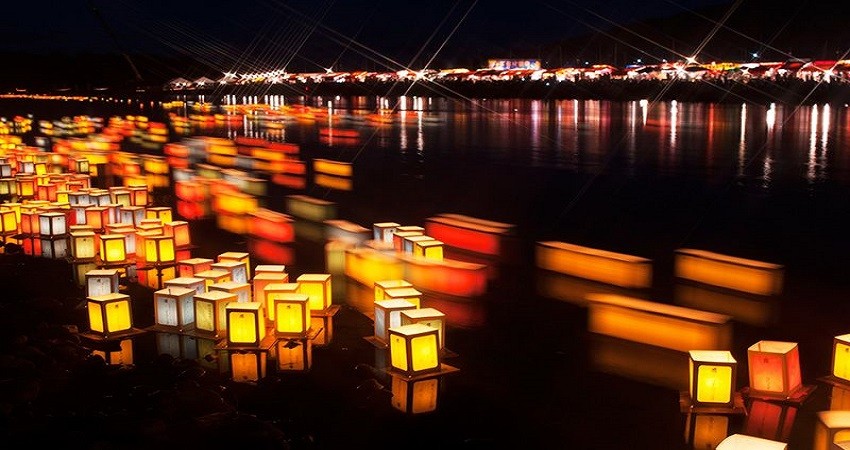 Lễ hội lồng đèn nước