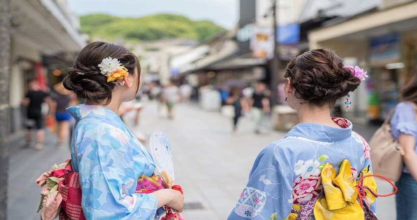 Mặc Yukata