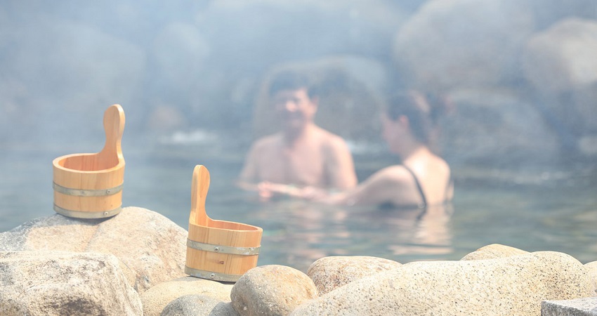 Tắm onsen