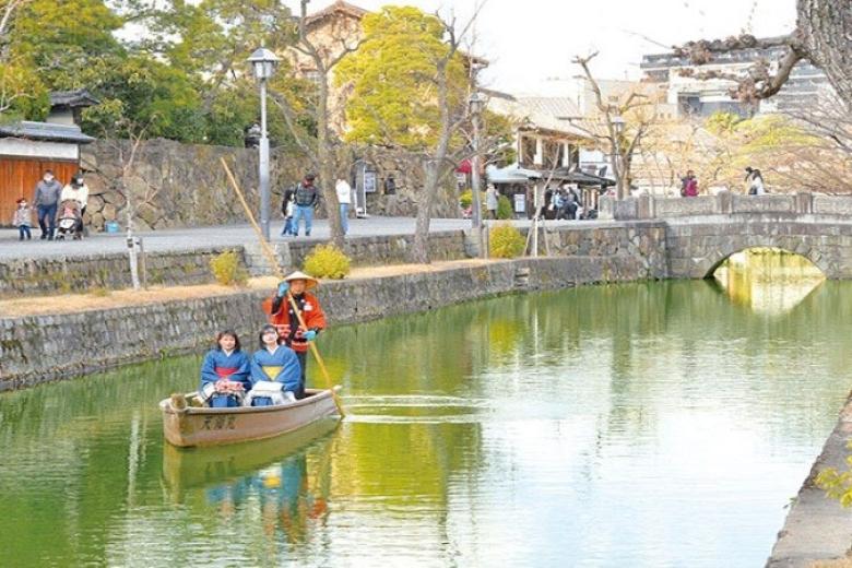 Khu phố cổ Kurashiki Bikan
