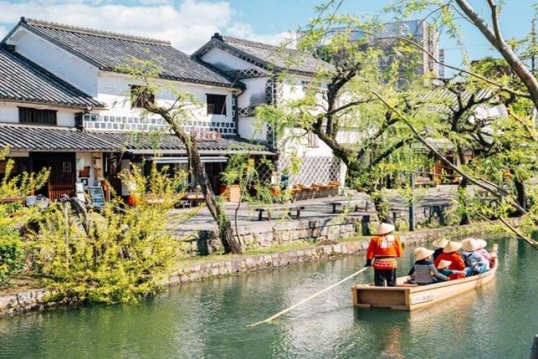 Khu phố cổ Kurashiki Bikan