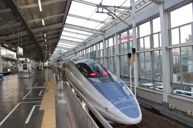 Đoàn trải nghiệm đi tàu siêu tốc Shinkansen
