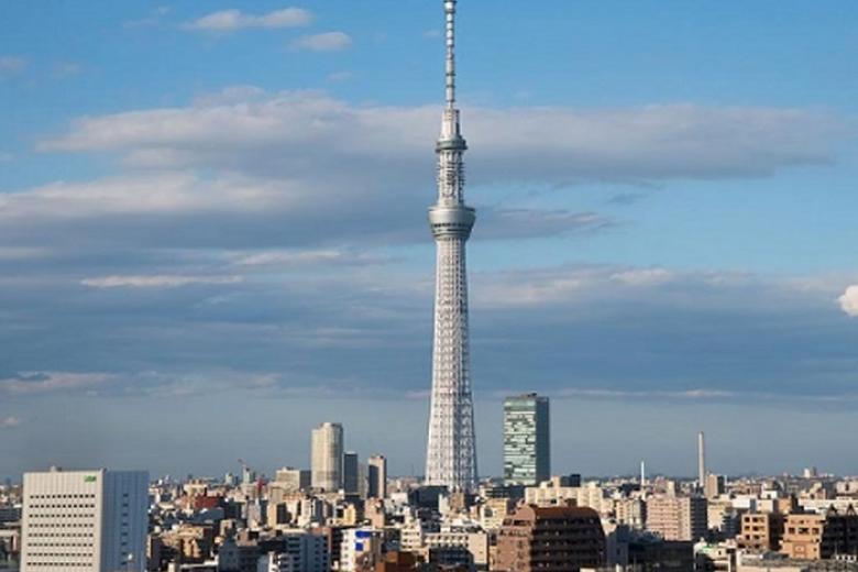 Chụp ảnh cùng Tháp truyền hình Tokyo Skytree