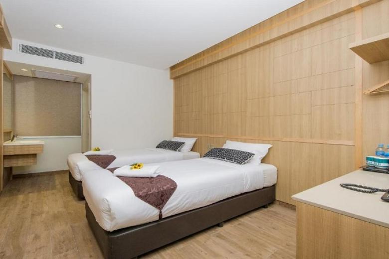 Hotel 81 (Premier) Star