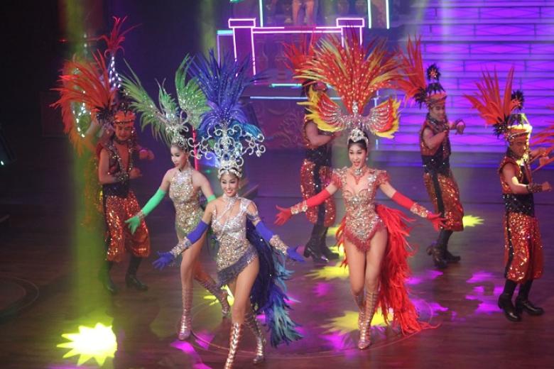 Show Alcazar