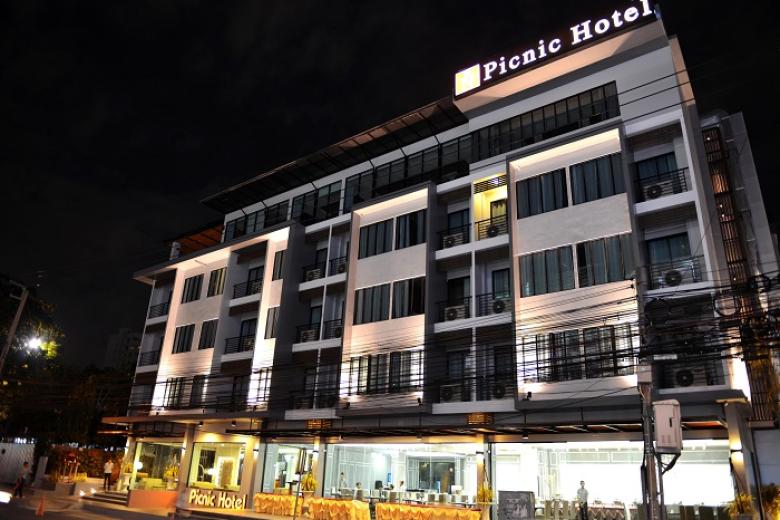 Picnic Hotel