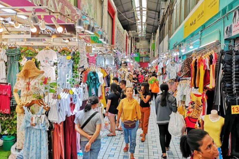 Pratunam Market