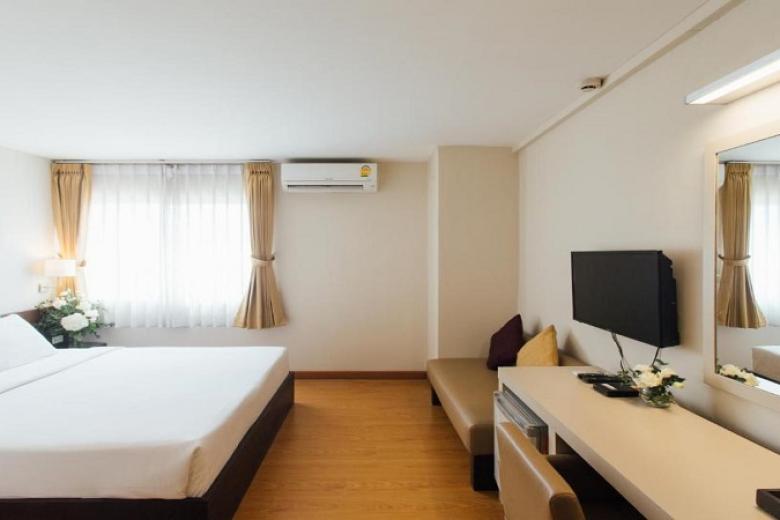 Seasons Siam Hotel