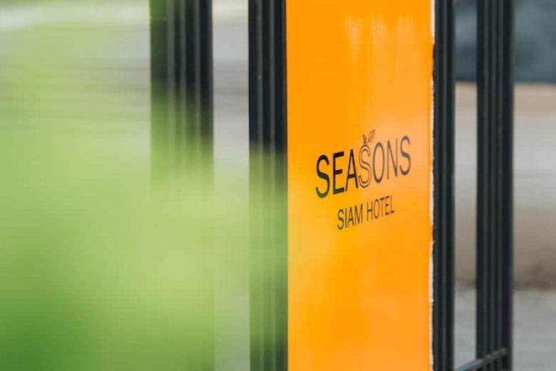Seasons Siam Hotel