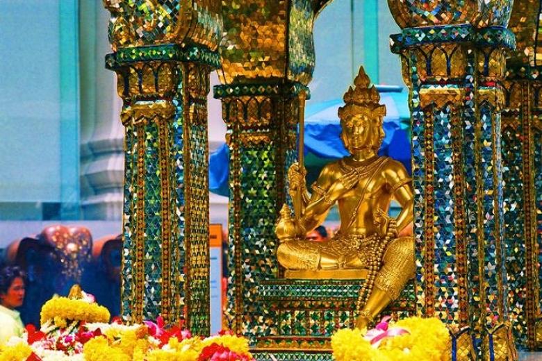 Đền Phật Bốn Mặt San Phra Phrom