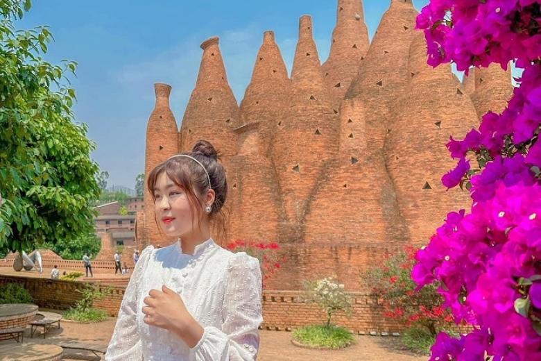Đông Phong Vận - Di Lặc