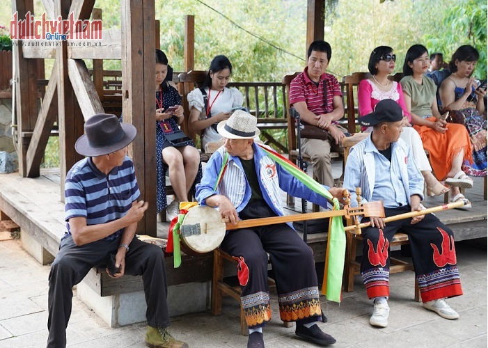 Điểm tham quan