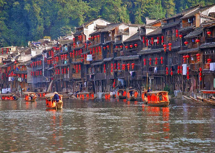 Vui chơi, tham quan