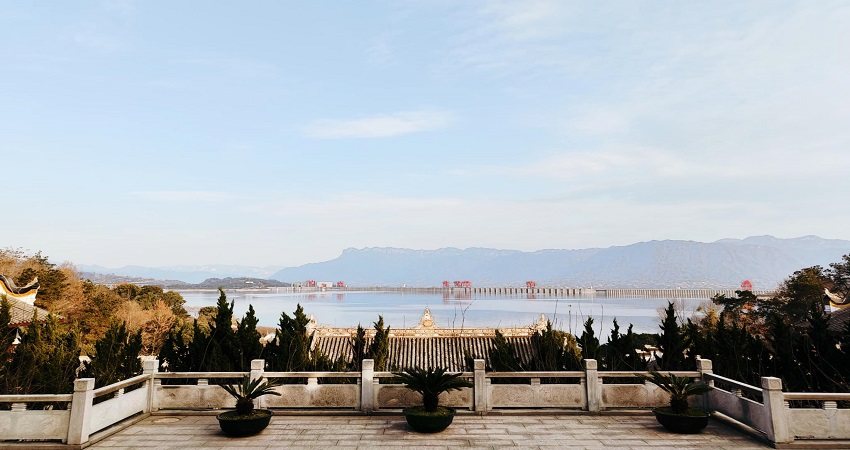 Khuất Nguyên Cố Lí