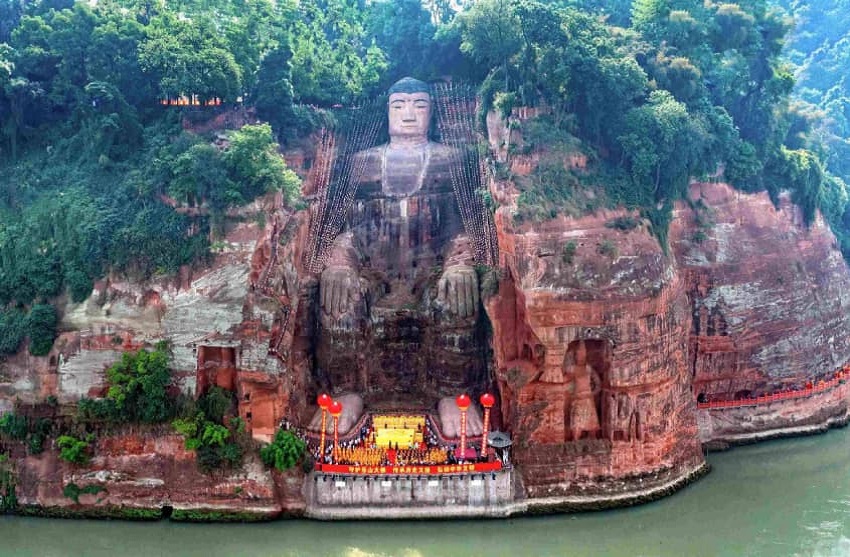 Lạc Sơn Đại Phật