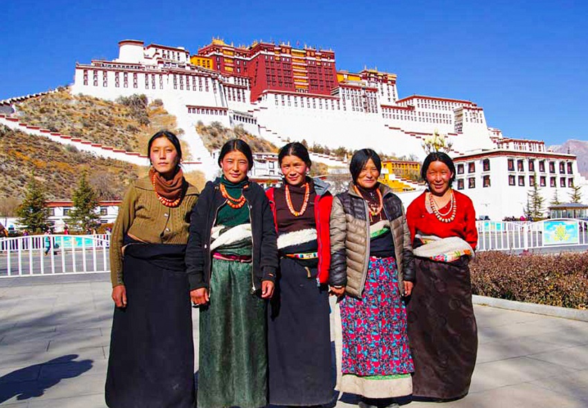 Khách hàng trải nghiệm