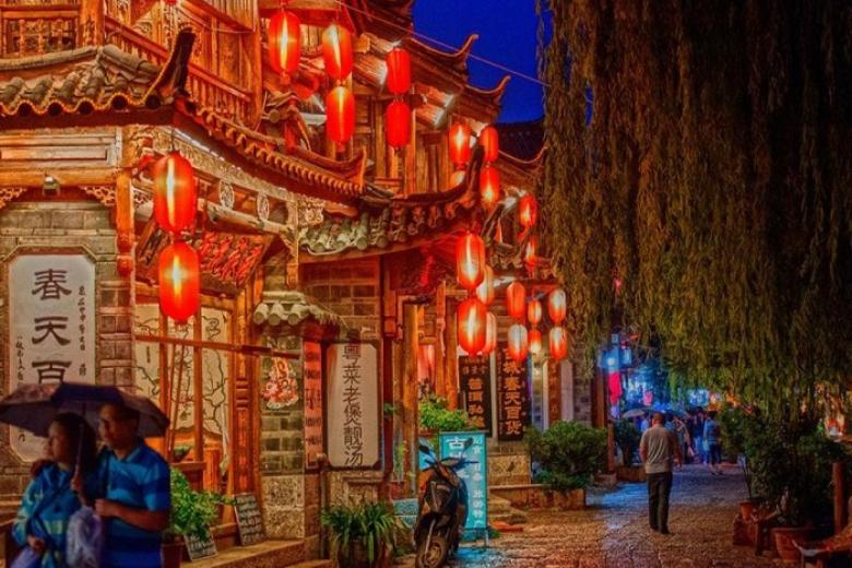 Lệ Giang về đêm
