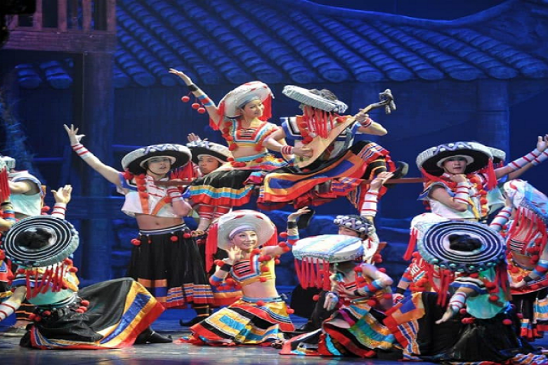 Rạng rỡ Tương Tây