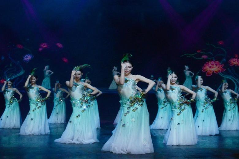 Lệ Giang thiên cổ tình