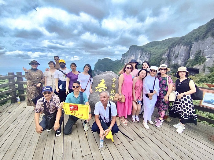 Khách hàng trải nghiệm