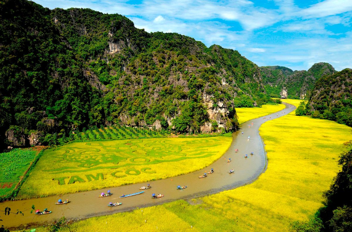 Tam Cốc - Bích Động, khám phá vẻ đẹp hoang sơ giữa lòng Ninh Bình