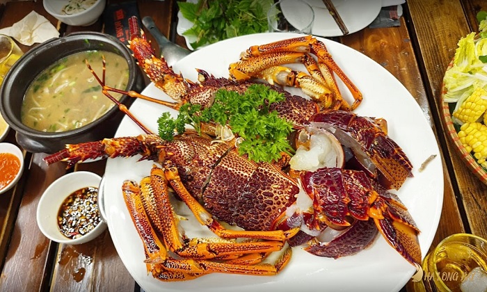 Thưởng thức hải sản trong tour Ha Long giá rẻ
