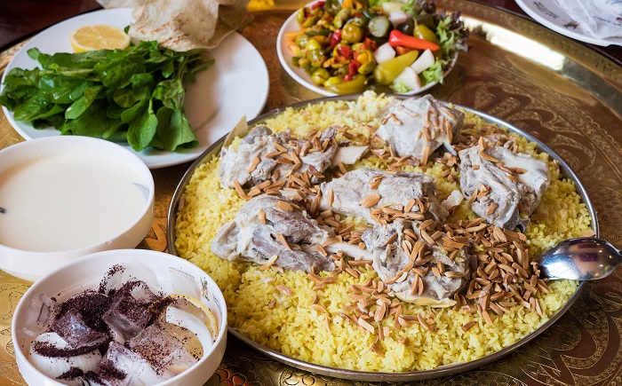 Món mansaf, tour du lịch Jordan
