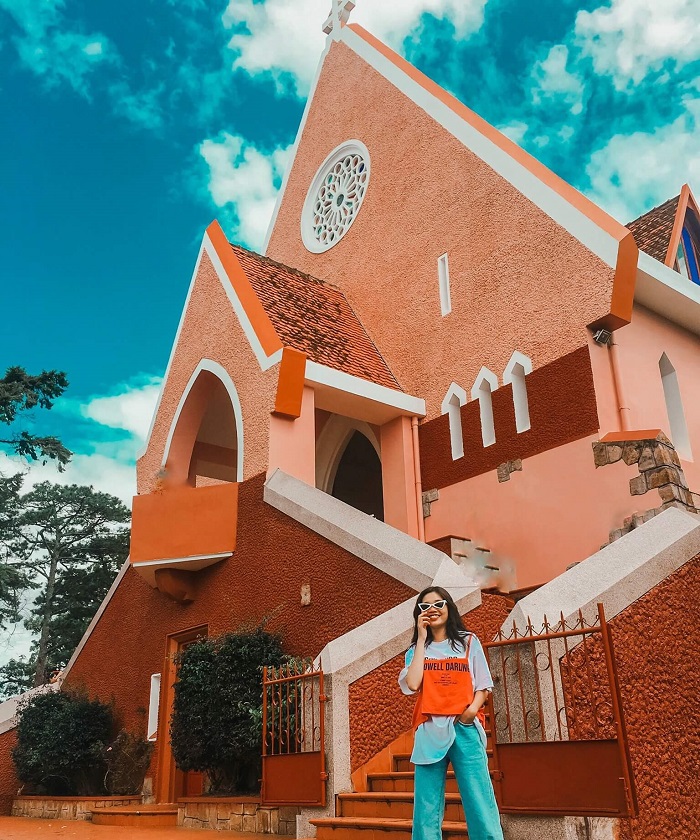 Nhà thờ Domaine De Marie, tour du lịch Đà Lạt