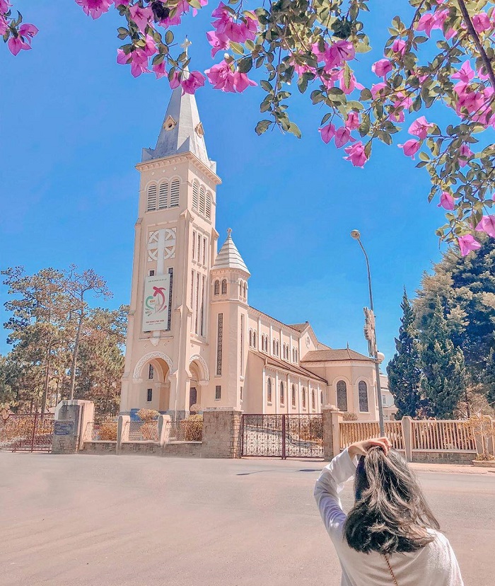 Nhà thờ Con Gà, tour du lịch Đà Lạt