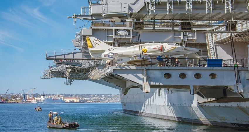Bảo tàng hàng không mẫu hạm USS MIDWAY