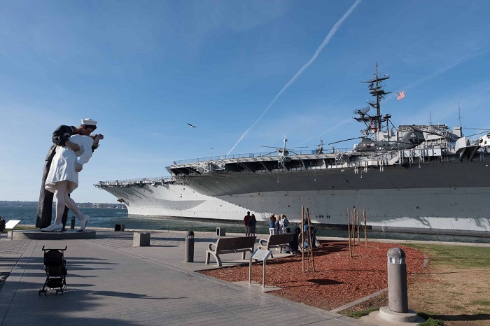 Bảo tàng hàng không mẫu hạm USS MIDWAY