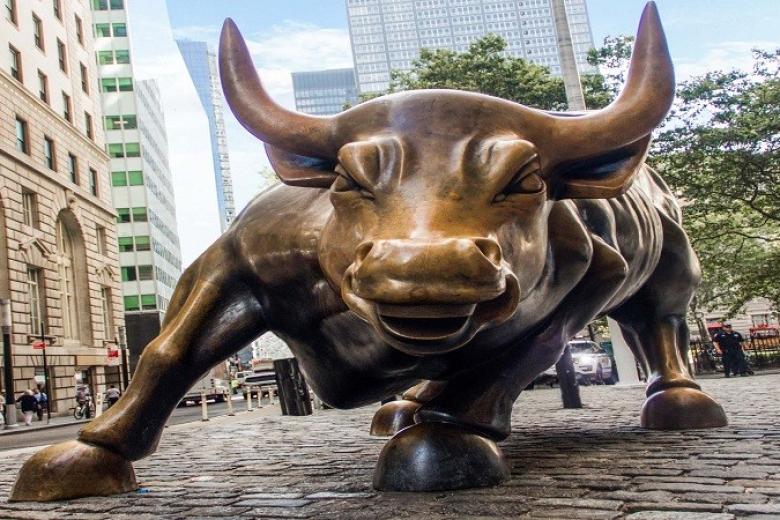 Biểu tượng con bò phố Wall - Charging Bull