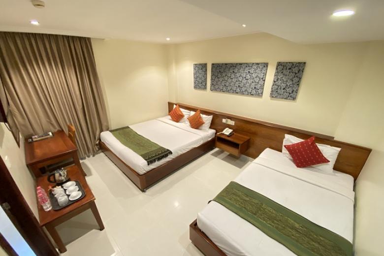 Rose Emerald Hotel