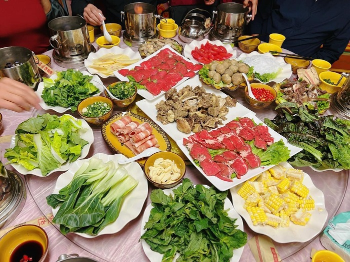 Ăn uống