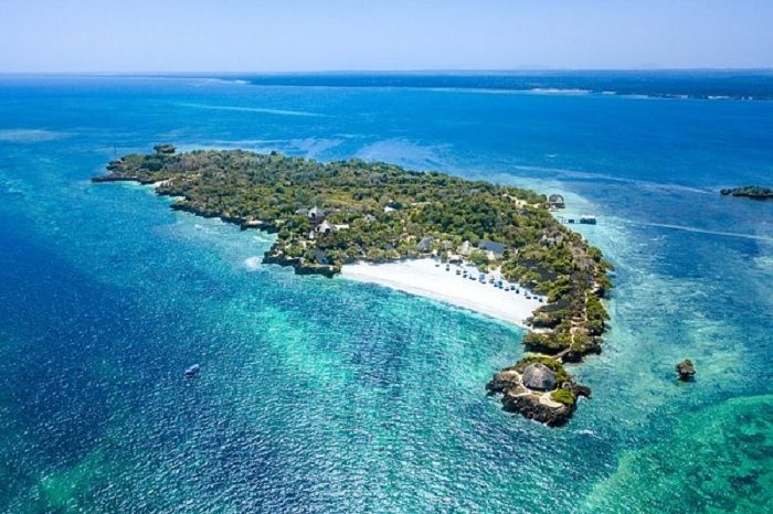 Khám phá bãi biển Diani xinh đẹp