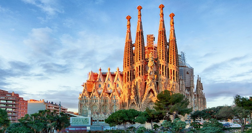 Nhà thờ Sagrada Familia