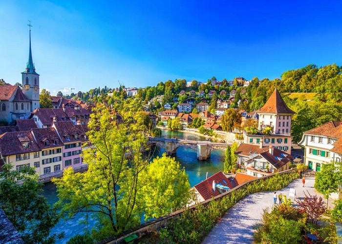bern-thuy-si
