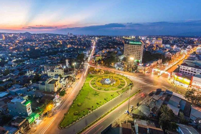 Pleiku về đêm