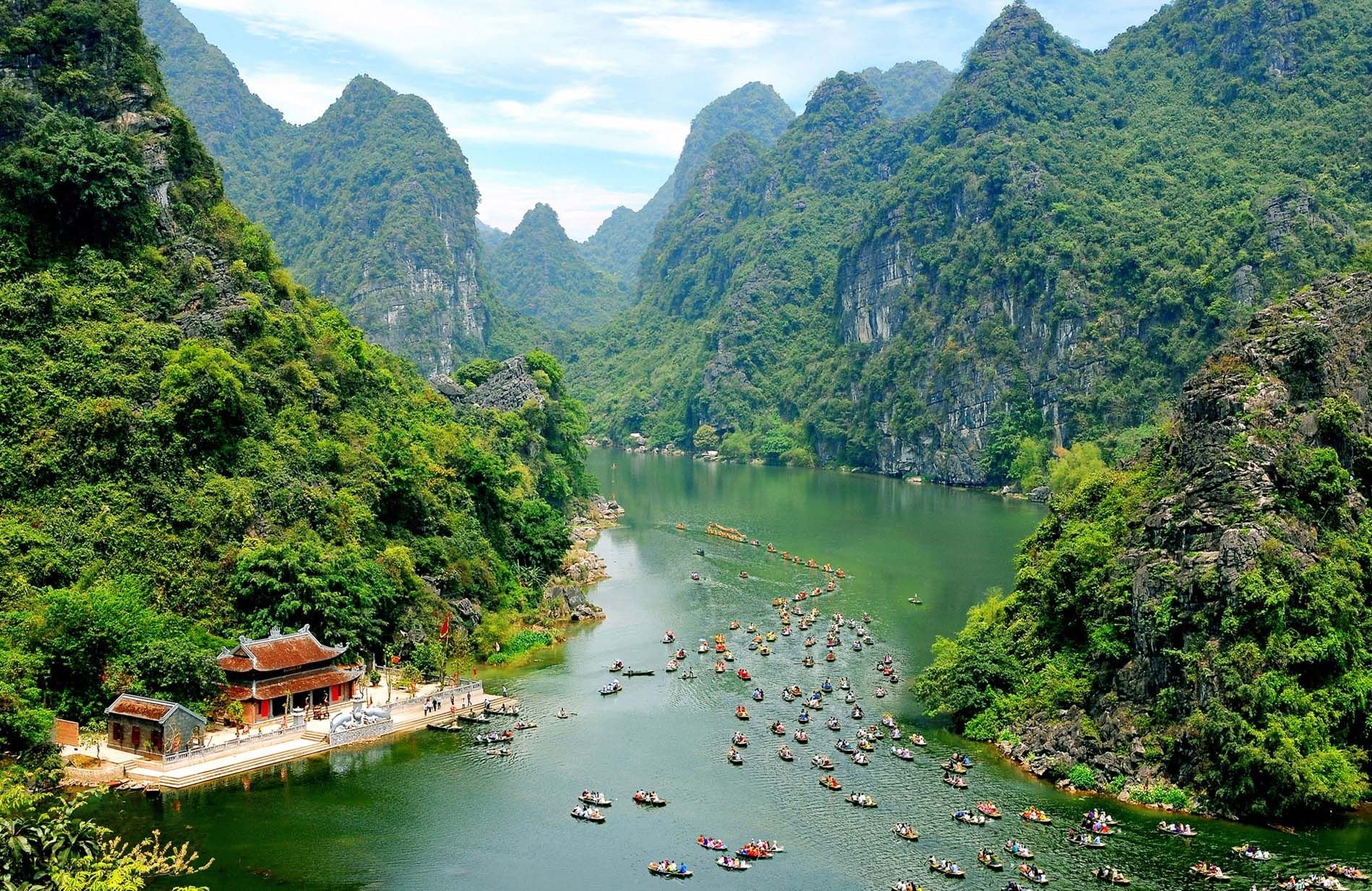 Tràng An - viên ngọc quý của Ninh Bình
