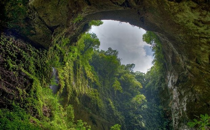 Vẻ đẹp của hang động lớn nhất thế giới.