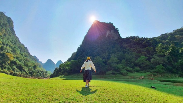 Núi Mắt Thần - "Ngọn núi Thủng" đầy kỳ vĩ của non nước Cao Bằng