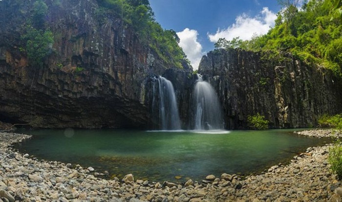 Vẻ đẹp hoang sơ của thác Vực Hòm, Phú Yên.