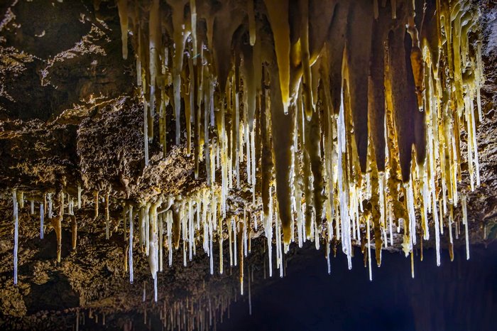 Ngần ngơ trước vẻ đẹp siêu thực của hang Hung Thoòng 