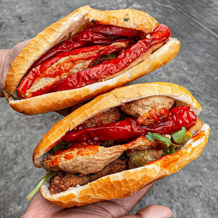 bánh mì khổ qua cà ớt Sài Gòn