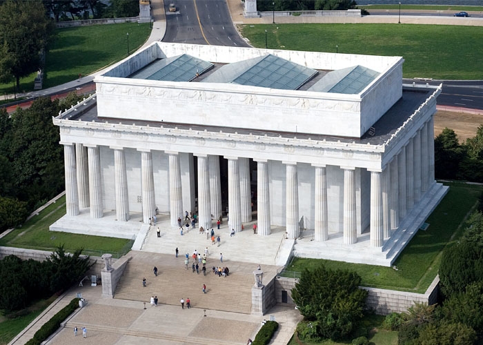 Ngày nay, Đài tưởng niệm Lincoln là điểm tham quan thu hút hàng triệu du khách quốc tế đến thăm mỗi năm. Ảnh: vnexpress.net