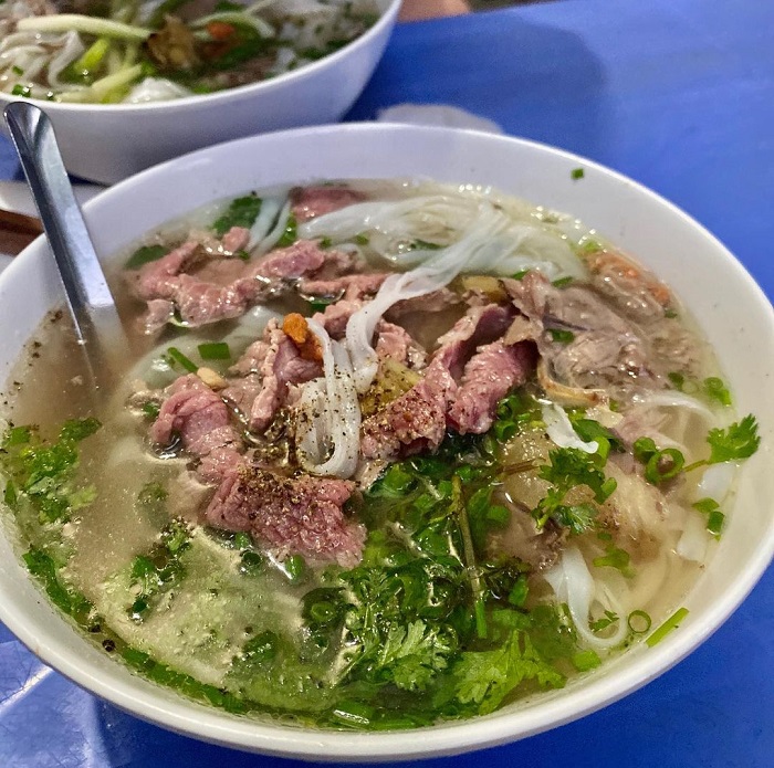 gánh phở Hàng Chiếu Hà Nội