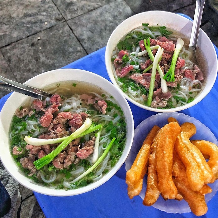 gánh phở Hàng Chiếu Hà Nội