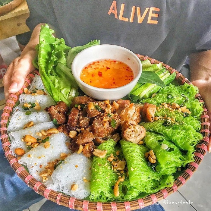 Thương nhớ những món ăn đậm hương vị quê nhà của Việt Nam