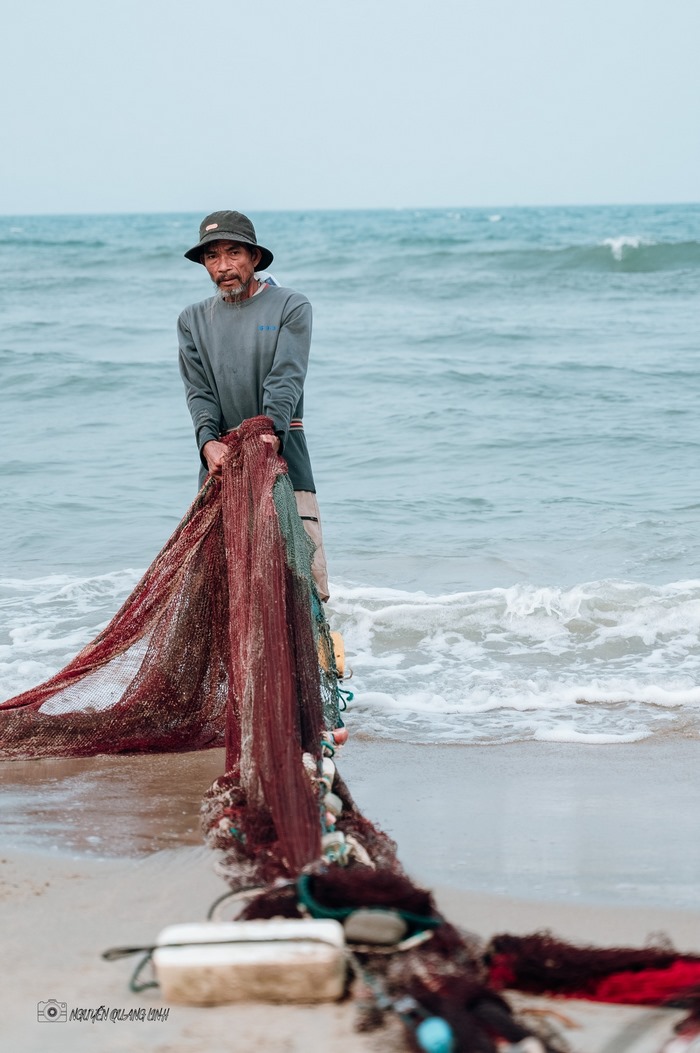 Vẻ đẹp nghề kéo lưới rùng Quảng Nam