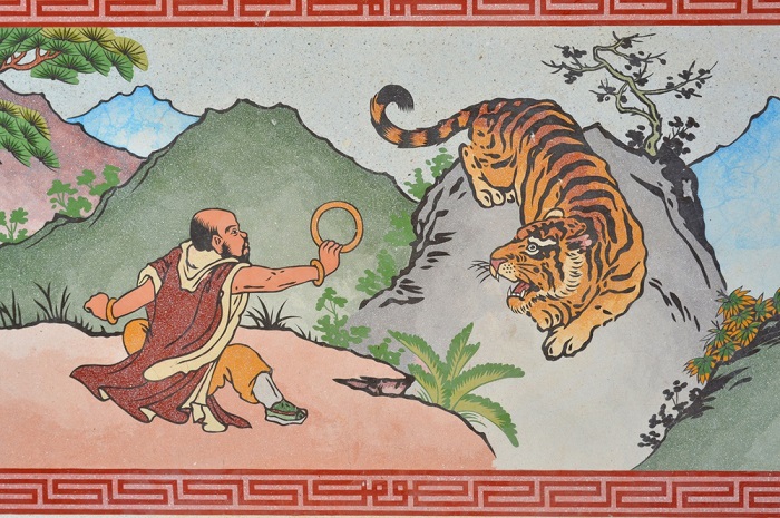 Hổ: Văn hóa Hàn Quốc coi hổ là vị thần thiêng liêng.